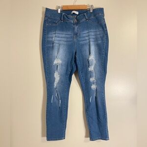 YMI Jeans Womens Size 18 Blue Medium Wash Distressed Midi Stretchy Denim Bottoms